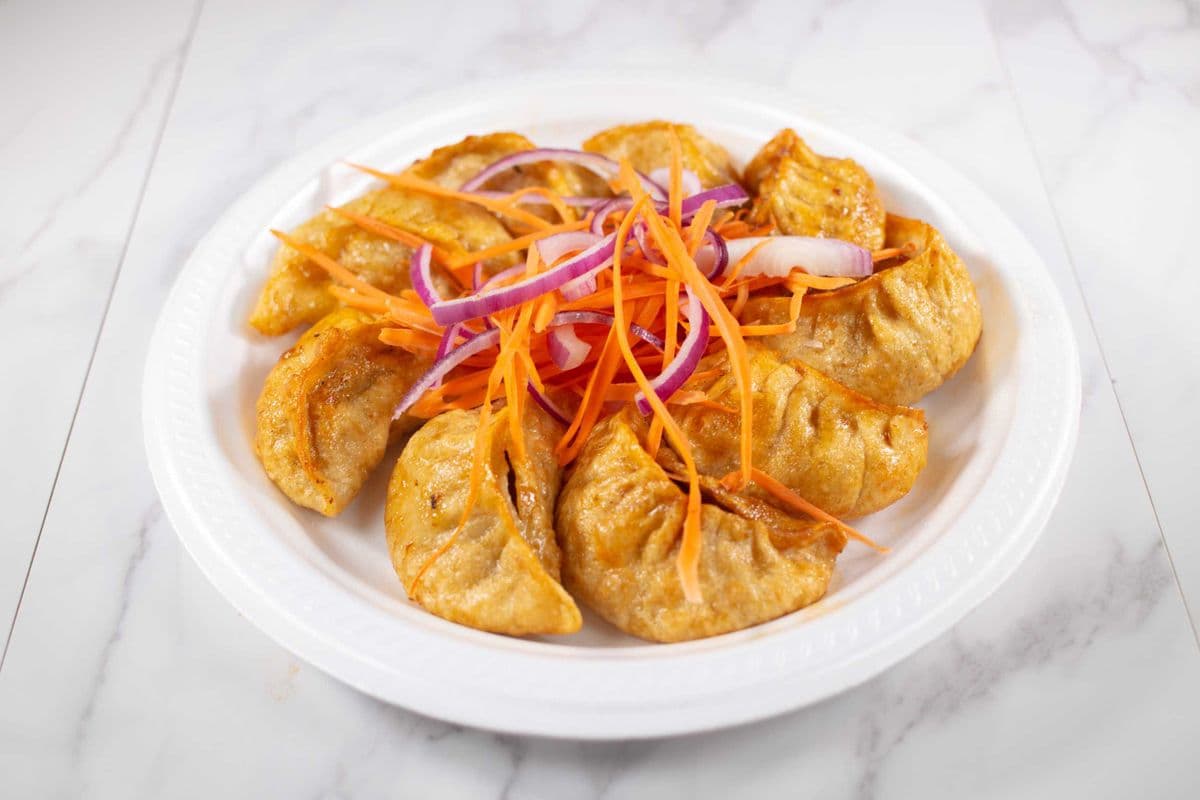 Fried Momos (10 pcs)