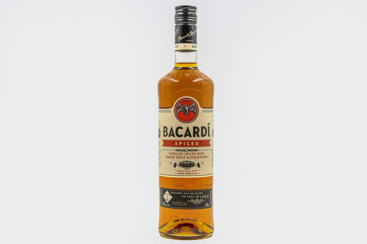 Bacardi Spiced (750 ml) (40% ABV) (1 x 750ml)