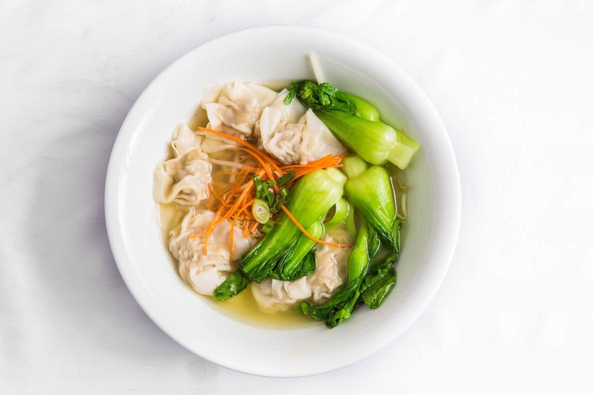 2. Wonton (Pork) Veggie Soup 手作鲜云吞(猪肉)菜汤
