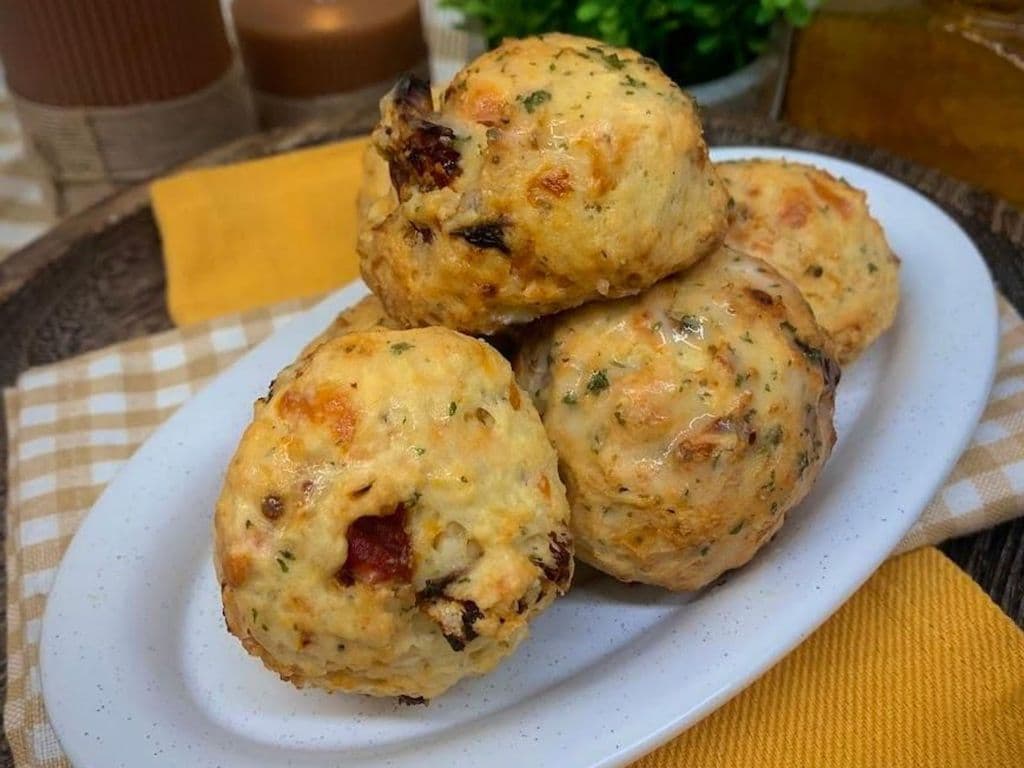 Sundried Tomato Tea Biscuit
