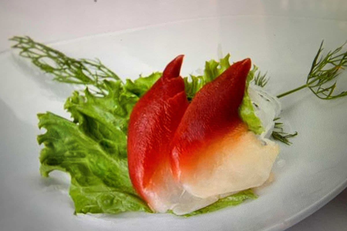 127. Hokkigai (Mactre) Sashimi
