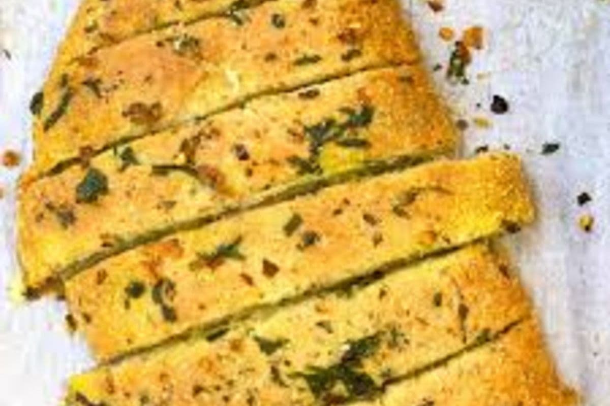 Stuffed Paneer garlic bread