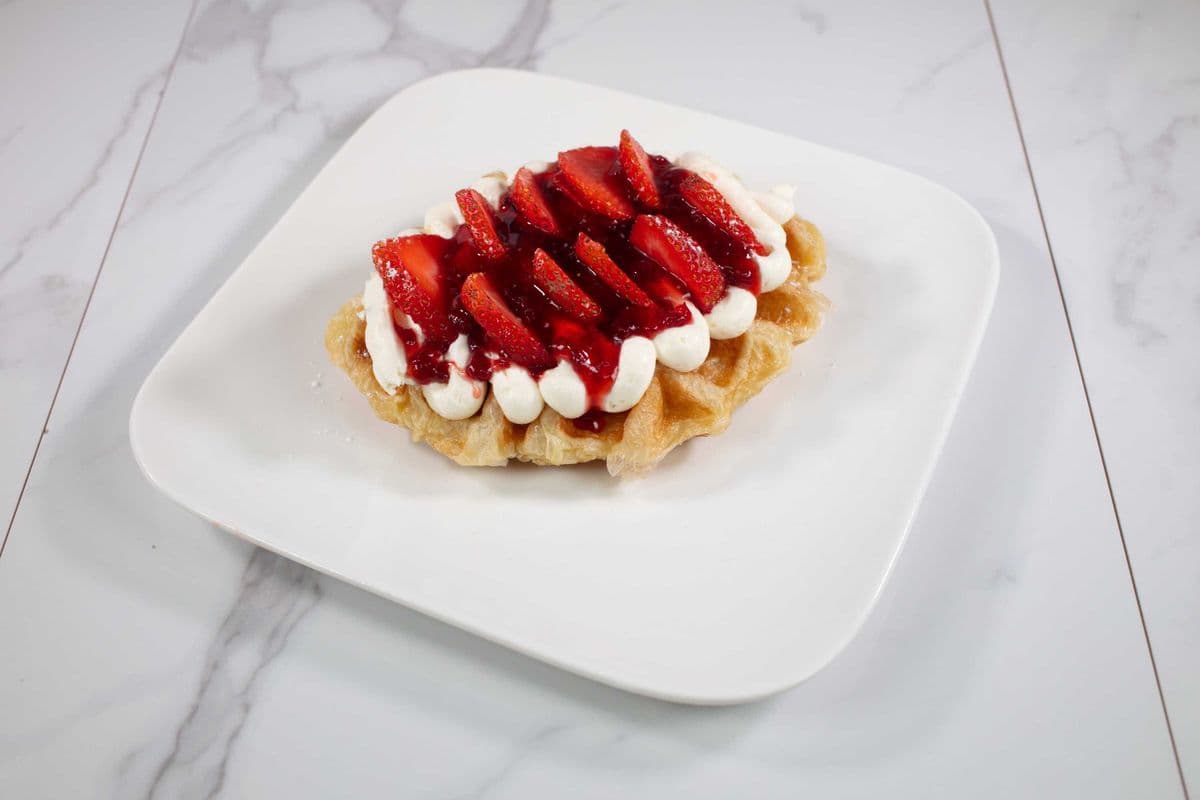 Strawberry Cream Cheese Croffle
