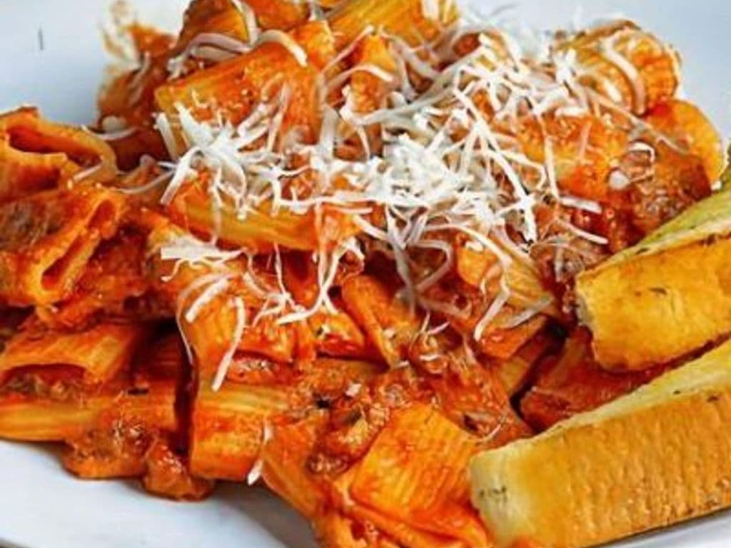 Rigatoni Bolognese