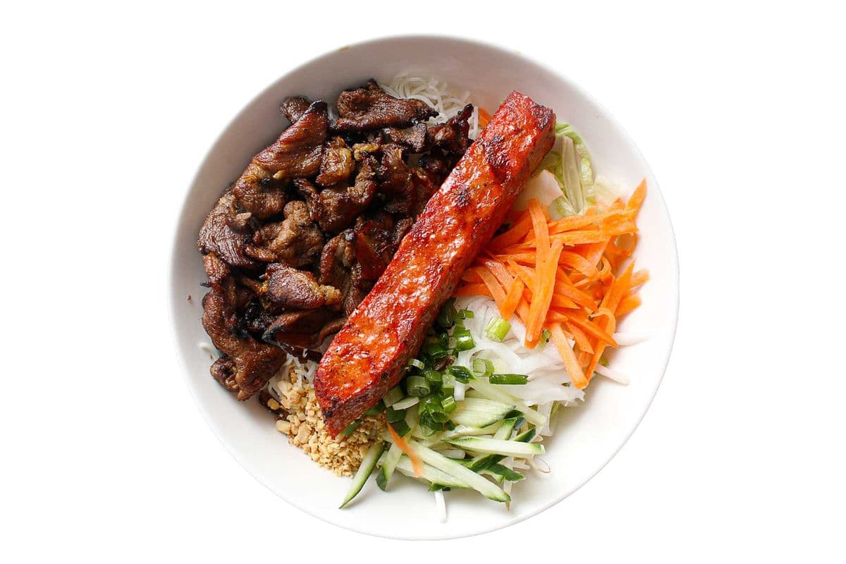 33. Grilled Pork and Grilled Sausage Vermicelli