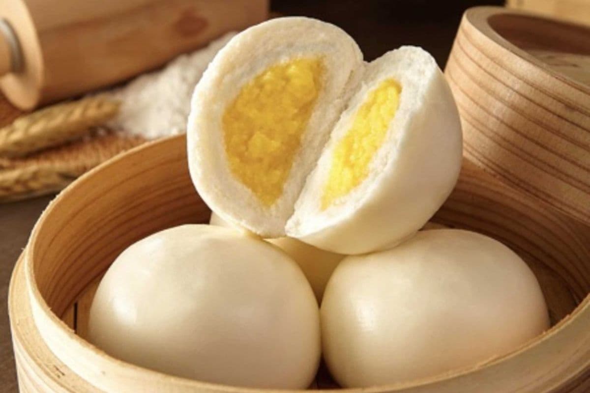 Custard Bun 奶黄包 (4)