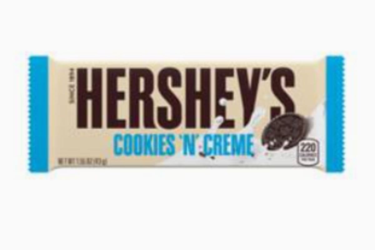 Hershey's - Cookies and Cream Family Sized (100 g)