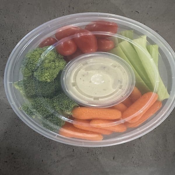 Plateau de Crudités avec Trempette/ Raw Vegetables With Dip