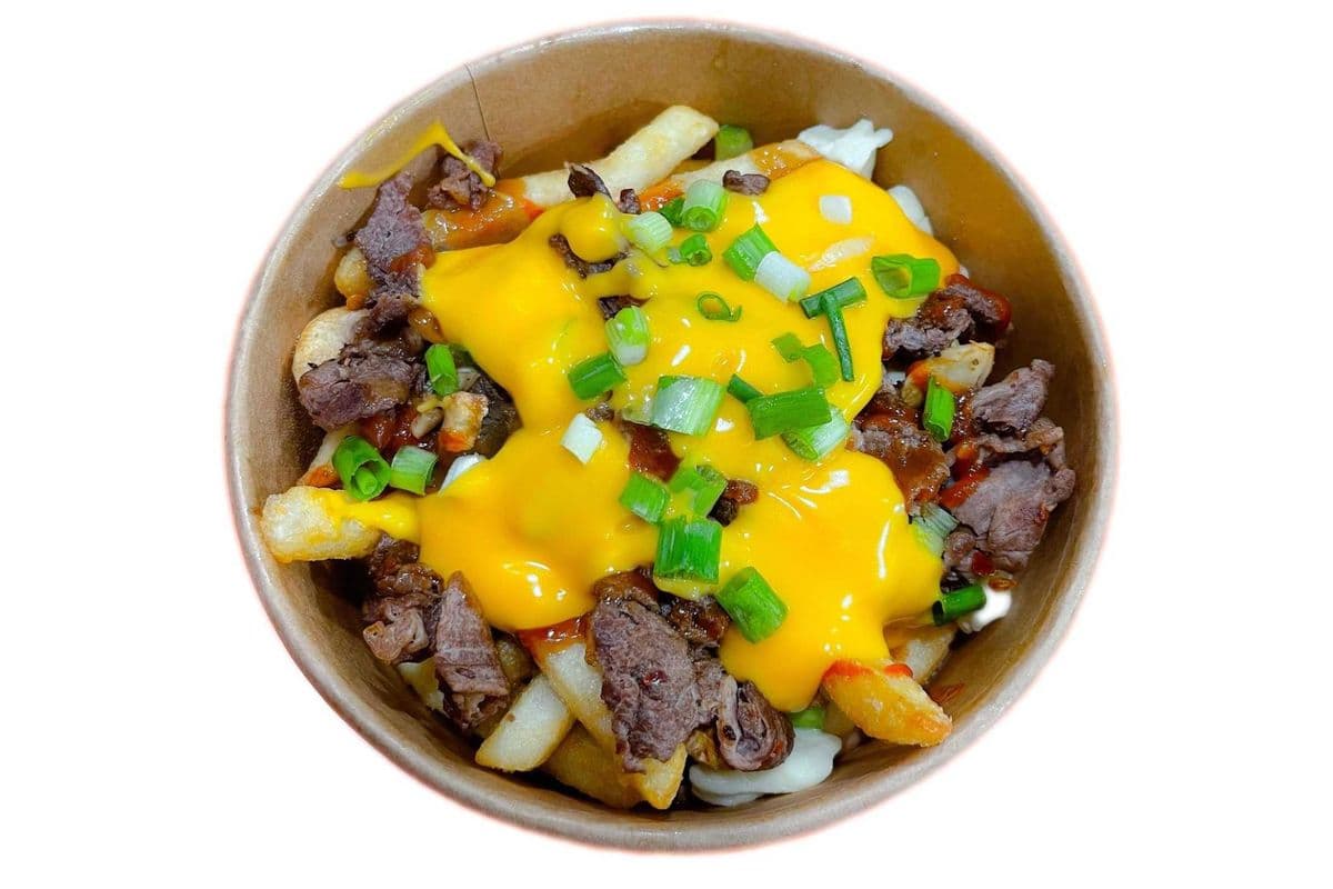 PHILLY CHEESE STEAK POUTINE