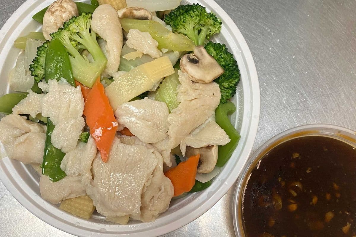 Steamed Chicken with Mixed Vegetables
