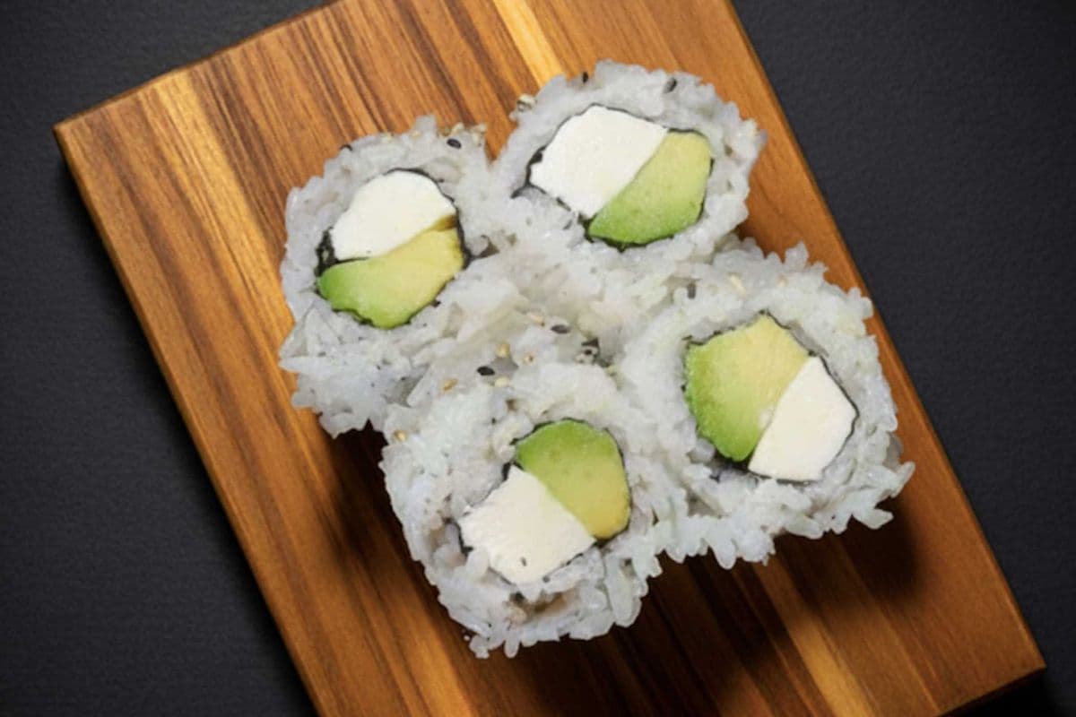 Avocado and Cream Cheese Roll