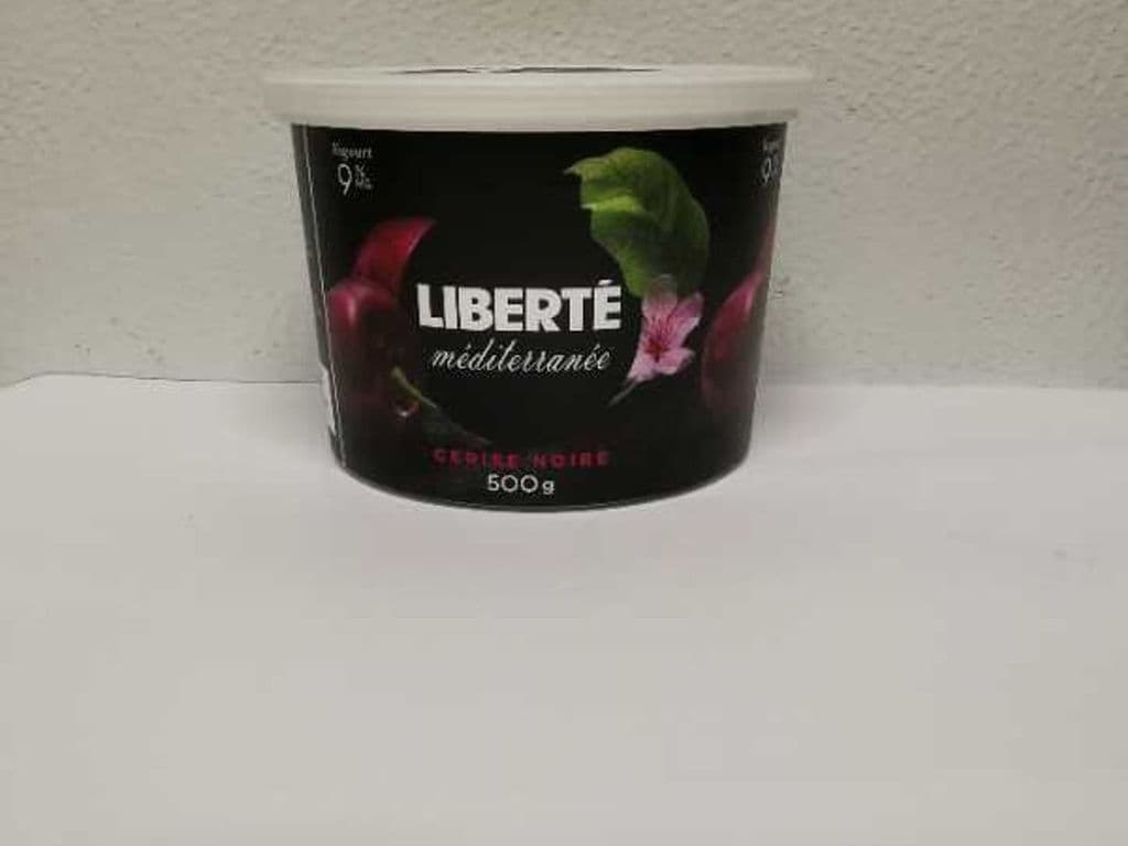 LIBERTE BLACK CHERRY YOGURT 500G