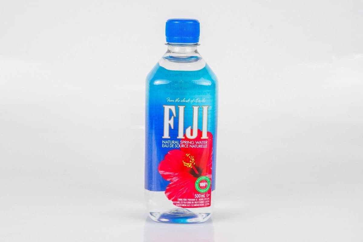 Fiji Water (500 ml)