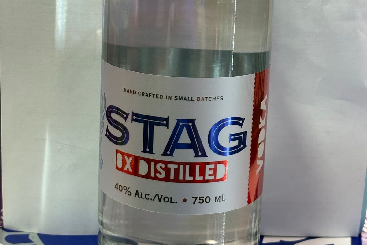 STAG 8X DISTILLED VODKA 750ML (1 x 750ML)