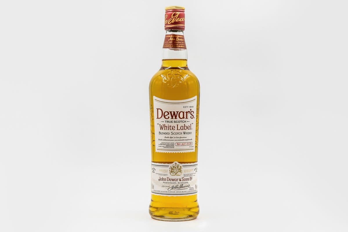 Dewar's White Label (1 x 750mL)