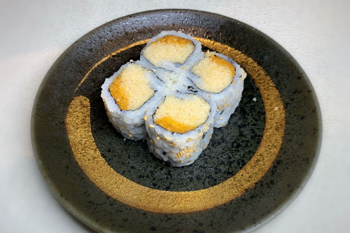 69. Crunchy Roll (6 Pcs)
