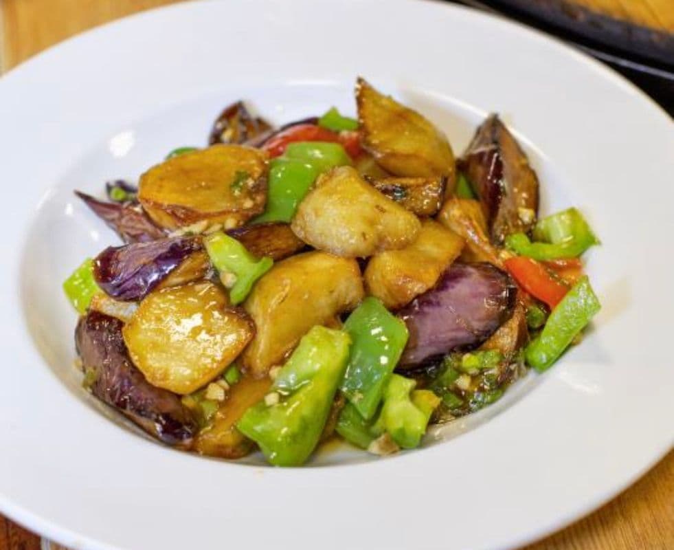 Fried Eggplant with Sweet Pepper and Potato 地三鲜