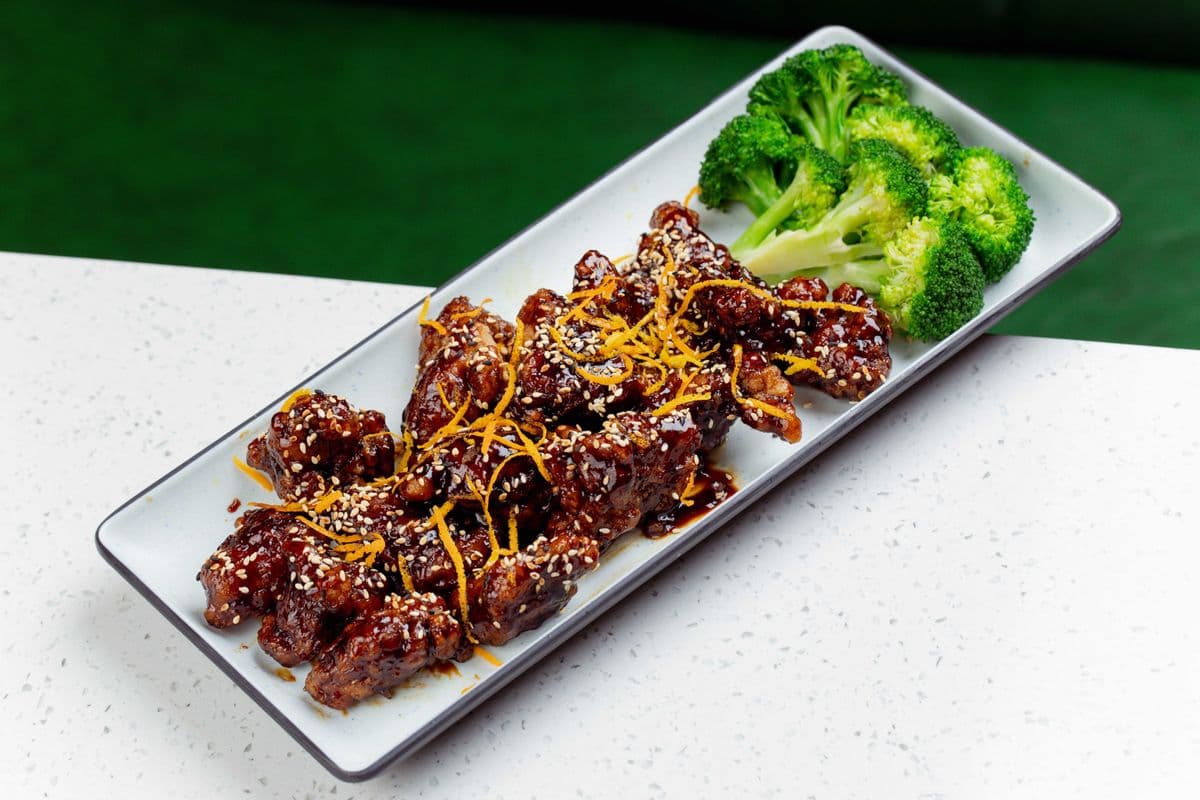 Crispy Chicken with Orange Peel Sauce 陳皮雞
