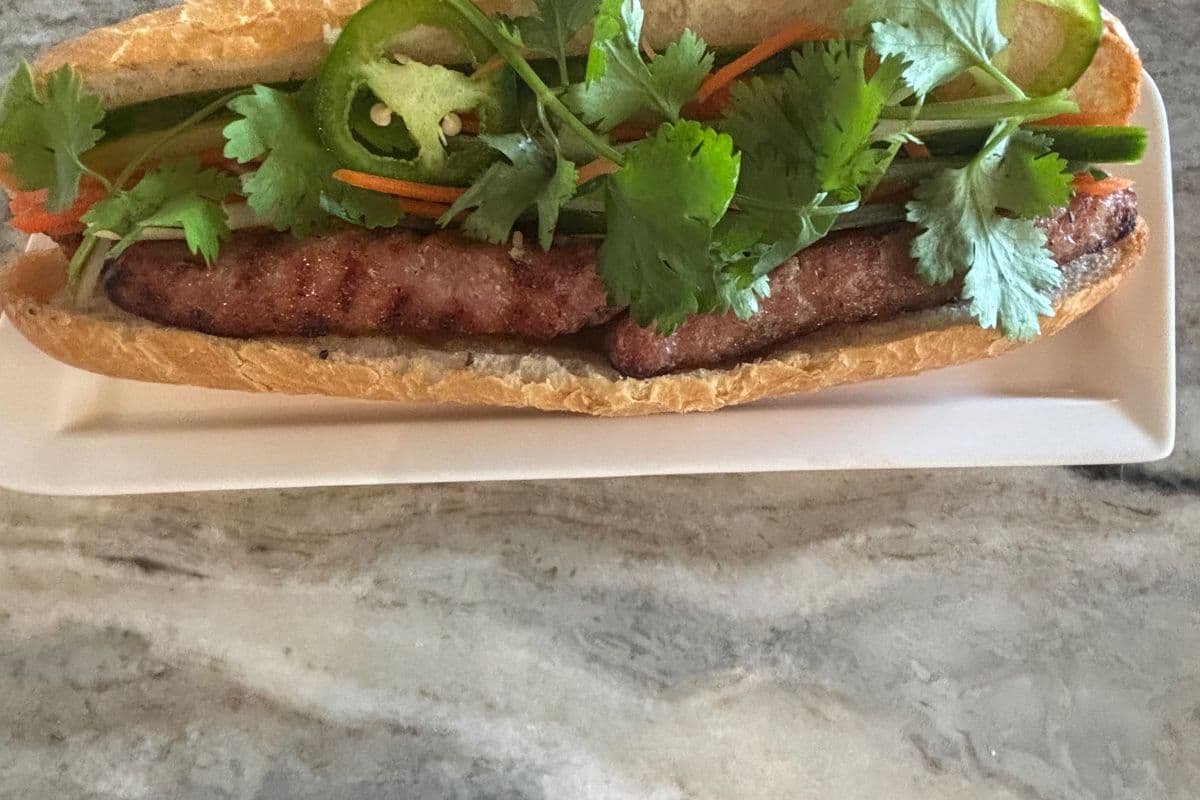 BM8- Banh Mi Nem Nuong