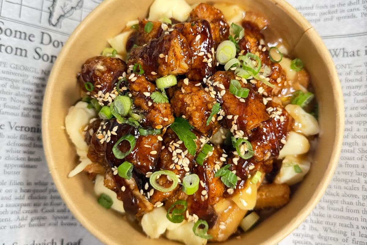 Crispy Chicken Honey Garlic Poutine (Regular )