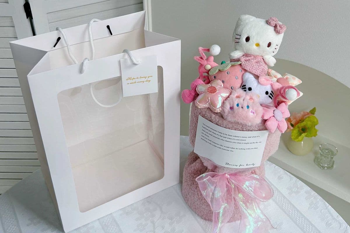 Hello Kitty Plush Bouquet - Small