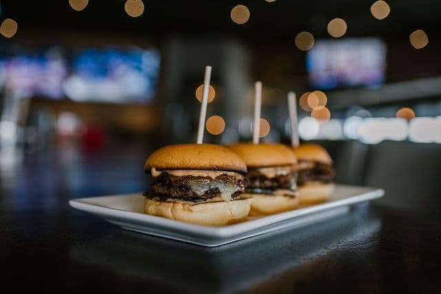 MINI CHEESEBURGERS