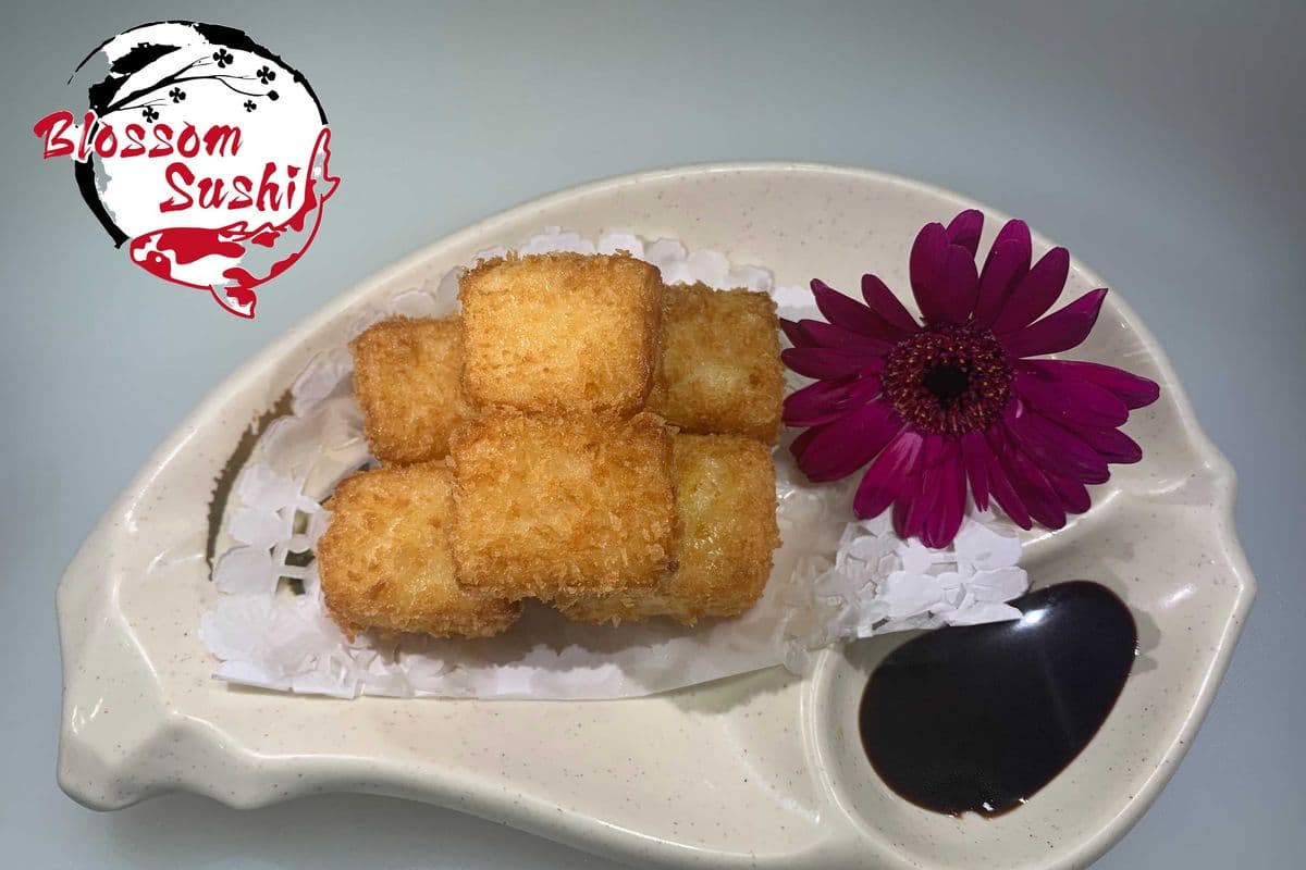 Deep Fried Milk (8pcs)