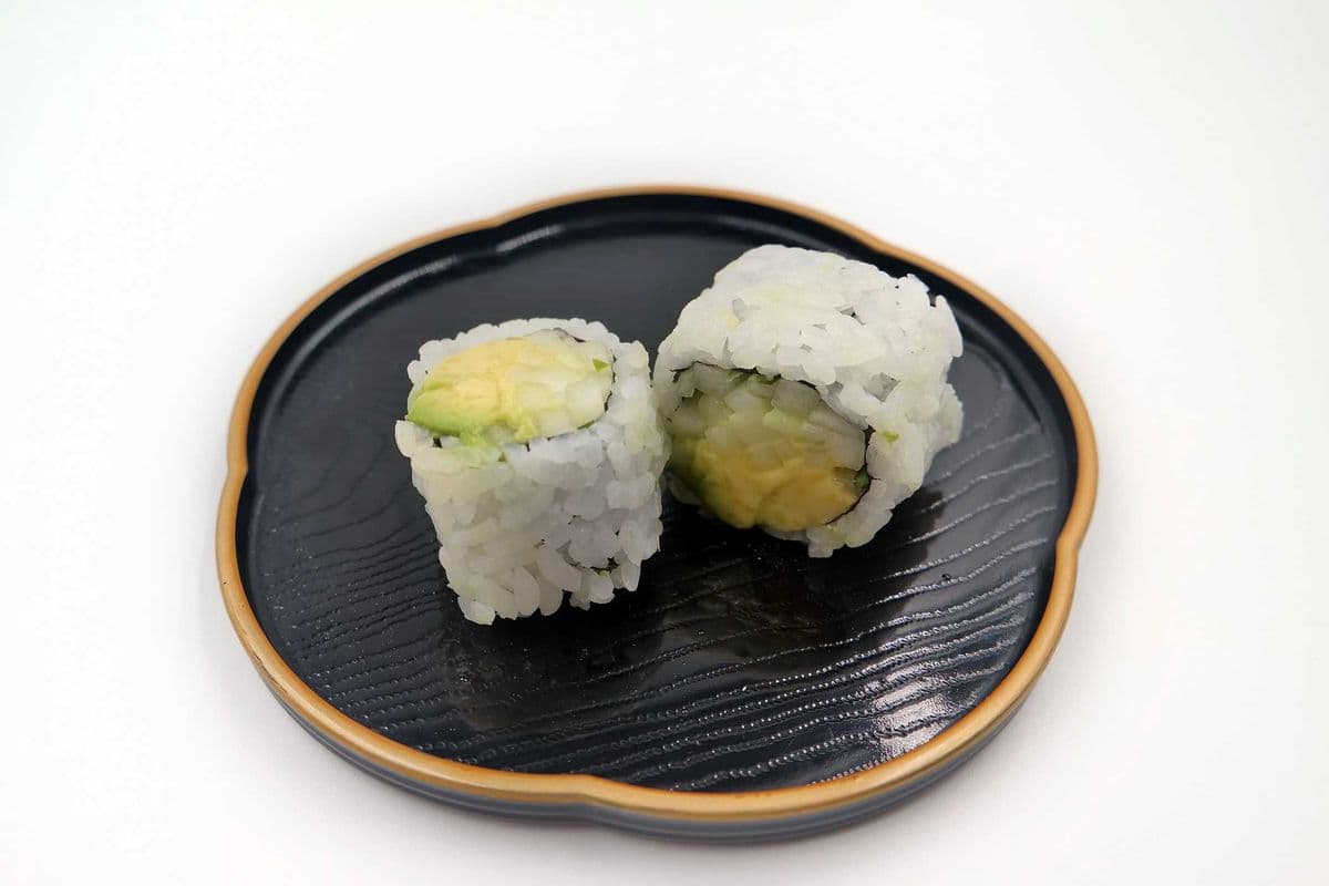 AvoQ Roll (8pcs)