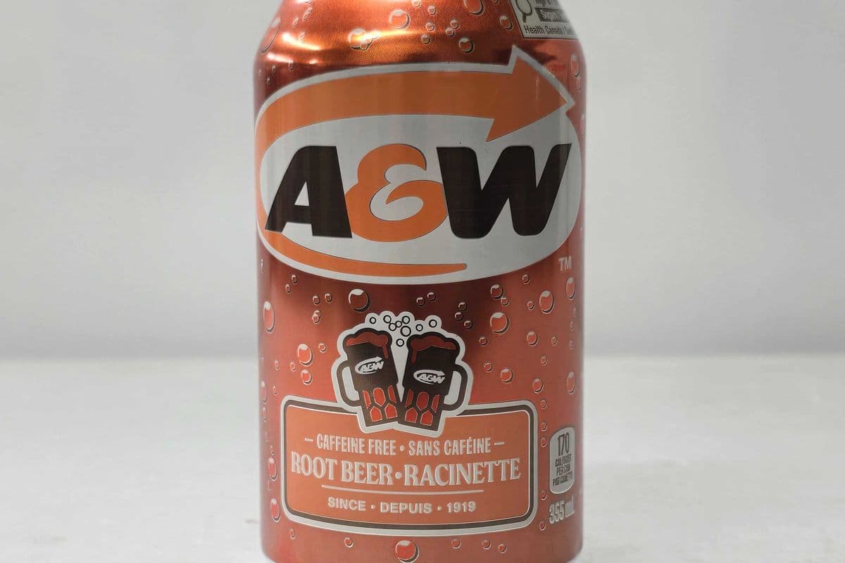 A and W Root Beer can (355ml)