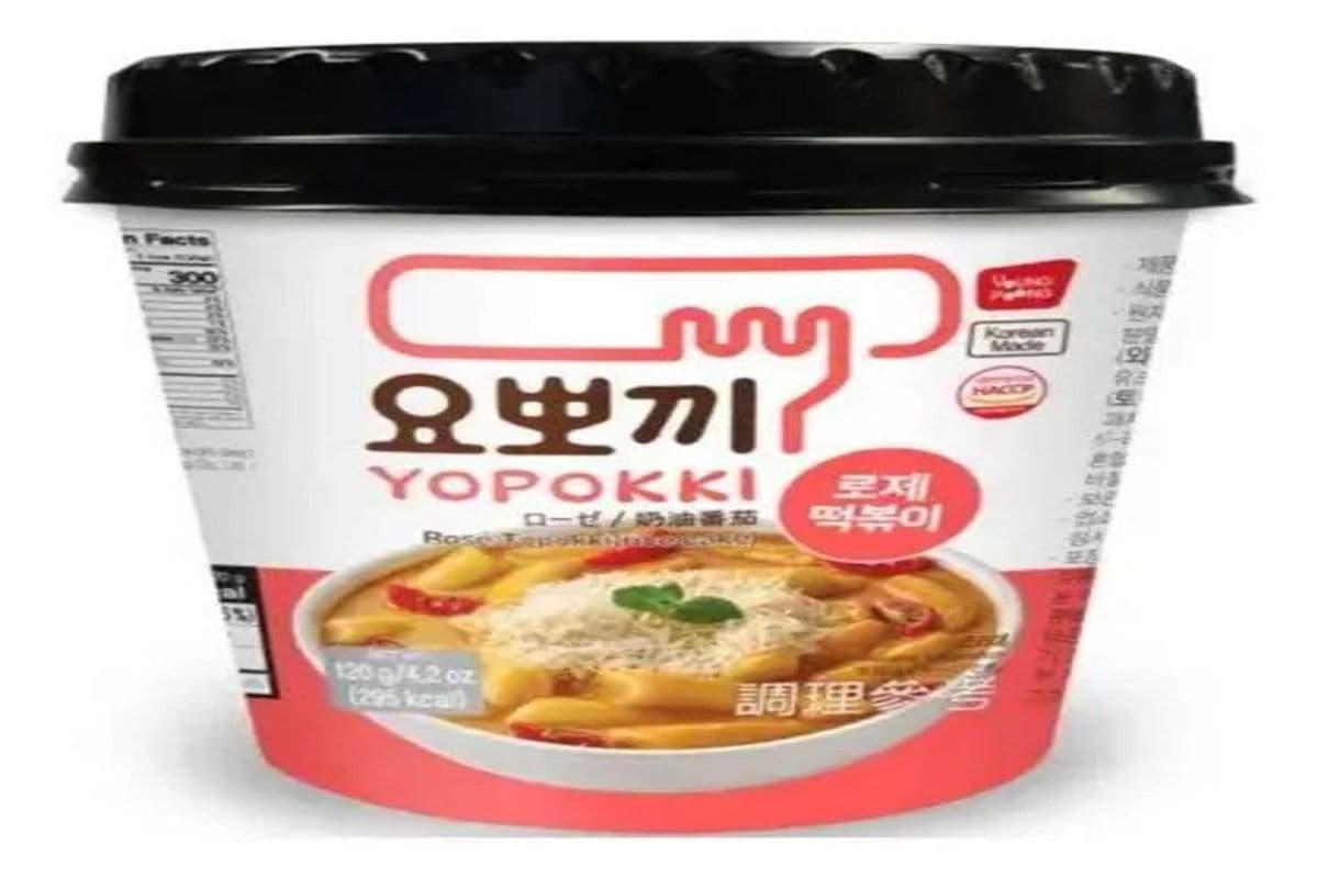 Yopokki Tomato Cream (Rose) Bowl Rice Cakes (120g) (320 Cal)