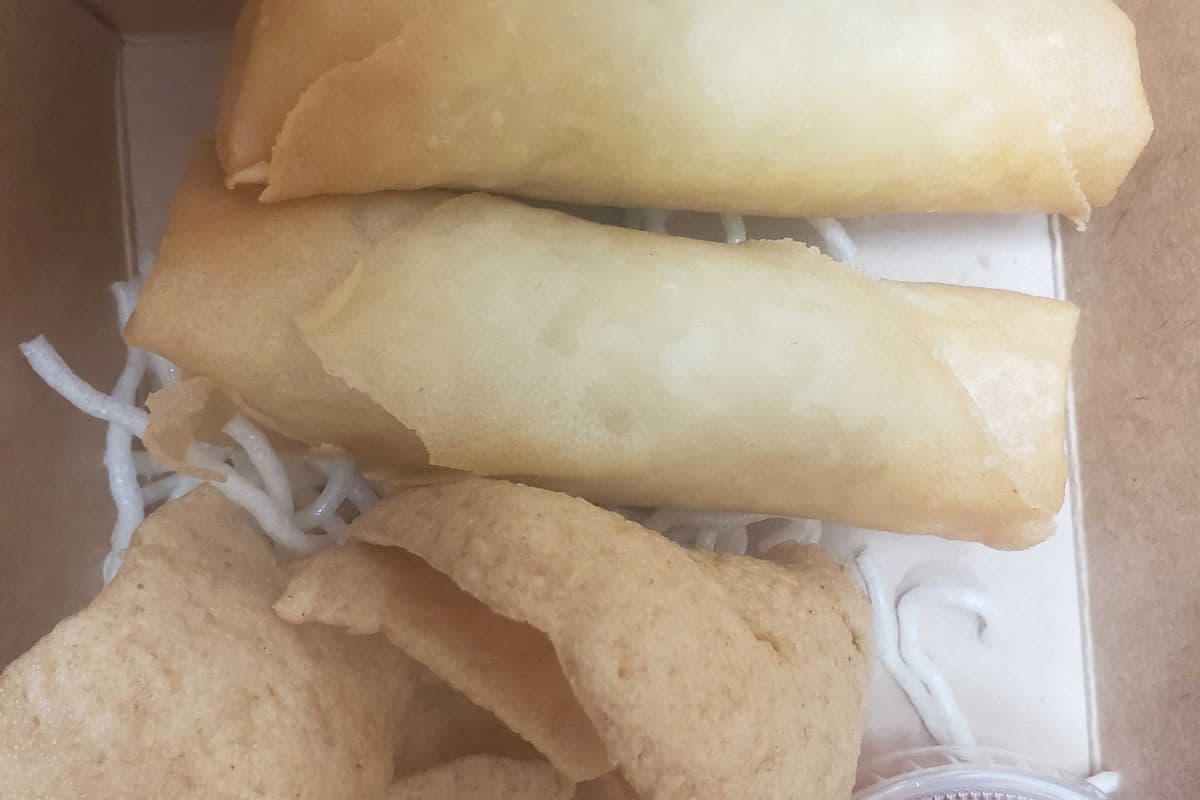 T6. Veggie Thai Spring Rolls (2 Pcs)