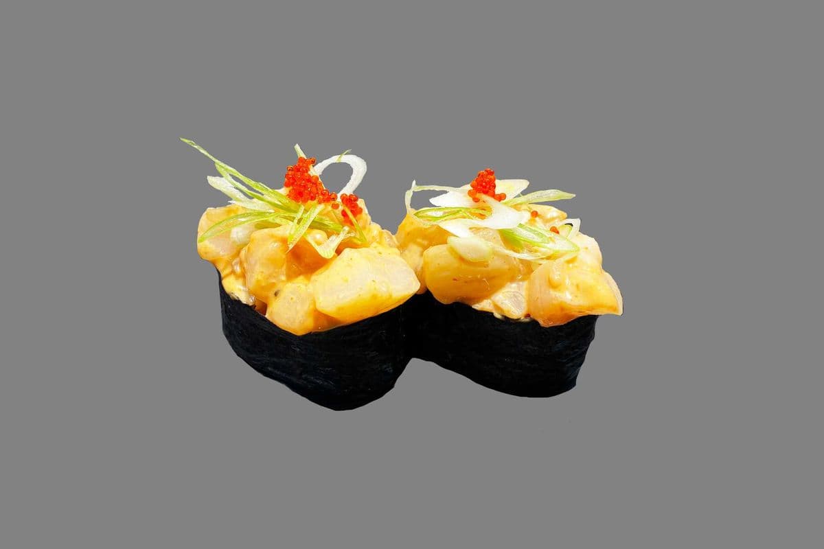 S7. Spicy Chopped Scallop Sushi (1 pc)