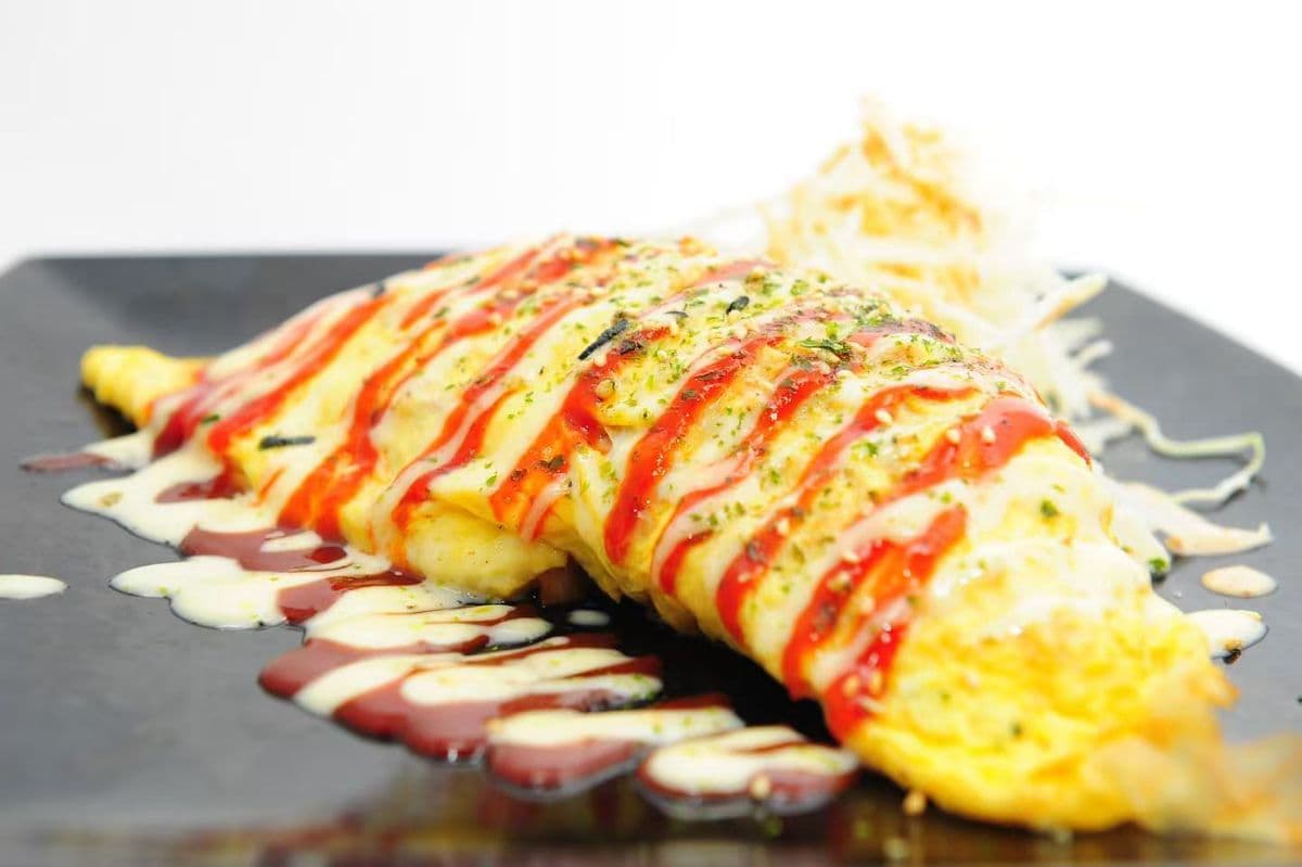 D11. Chicken Omurice  / 日式鸡肉蛋包饭