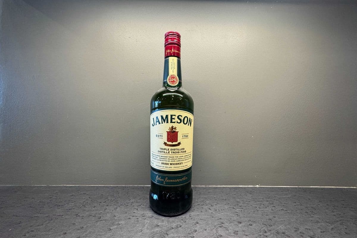Jameson Irish Whiskey Bottle (1 x 750ml)