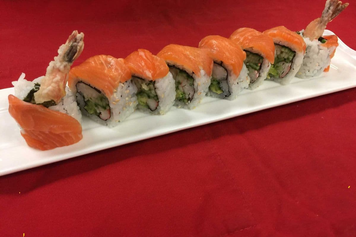 S10) Red Dragon Roll (10pcs)