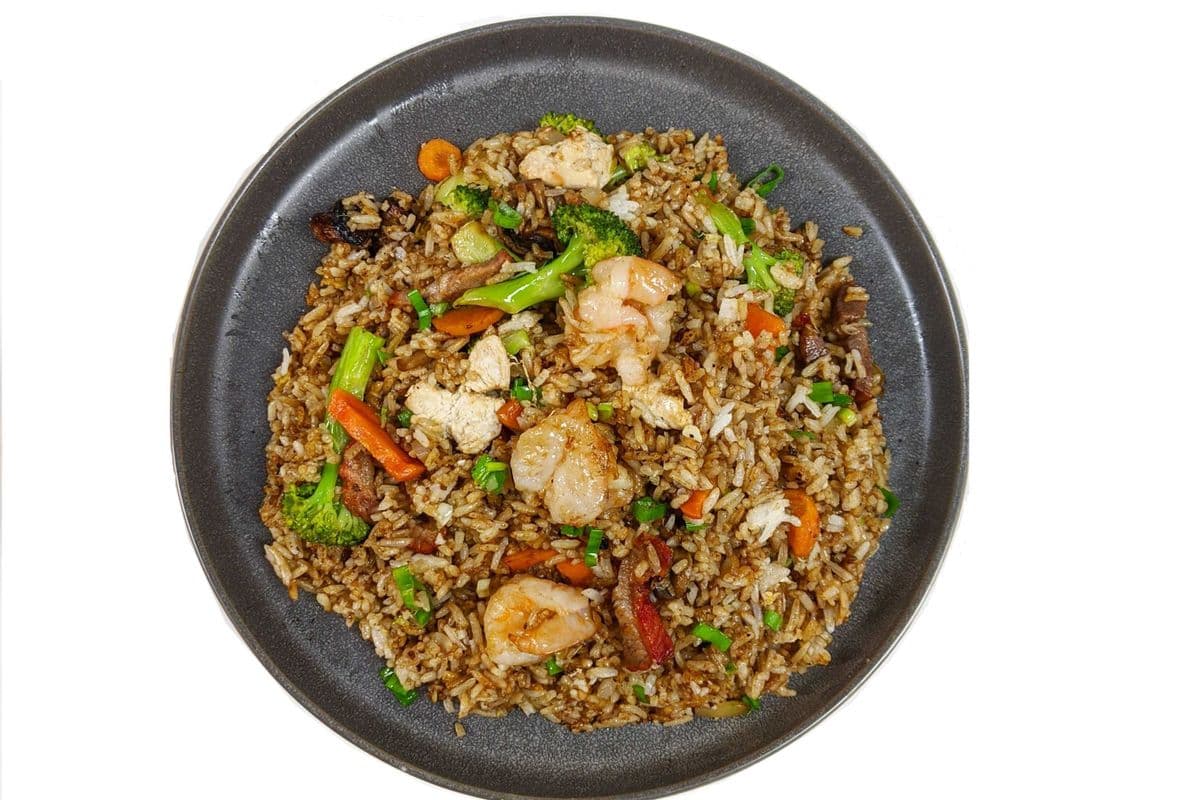 27. Lucky Deluxe Fried Rice 招牌炒饭