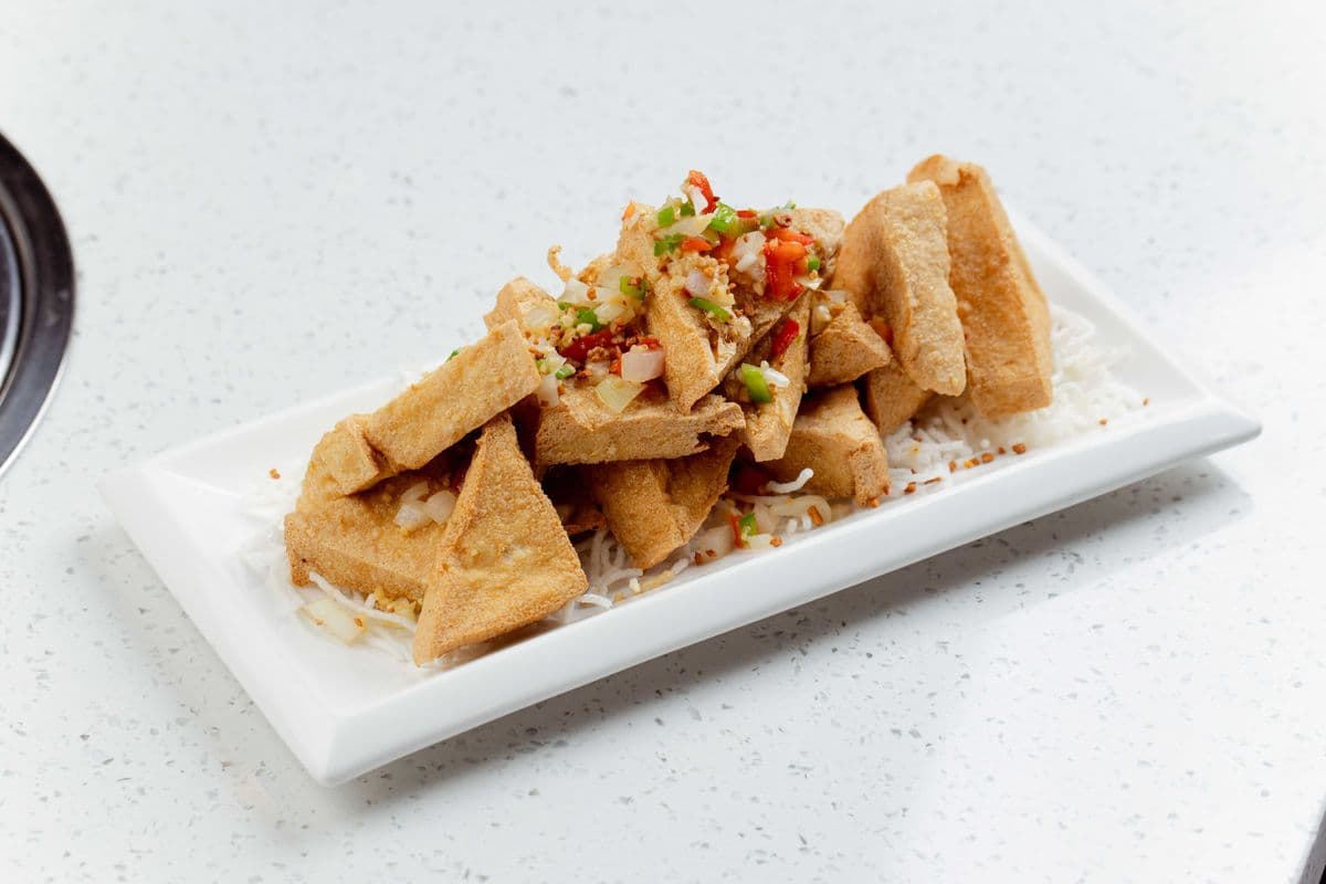 A03. Deep-Fried Tofu with Salted Pepper 椒盐豆腐角