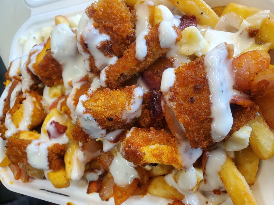 Buffalo Chicken Poutine