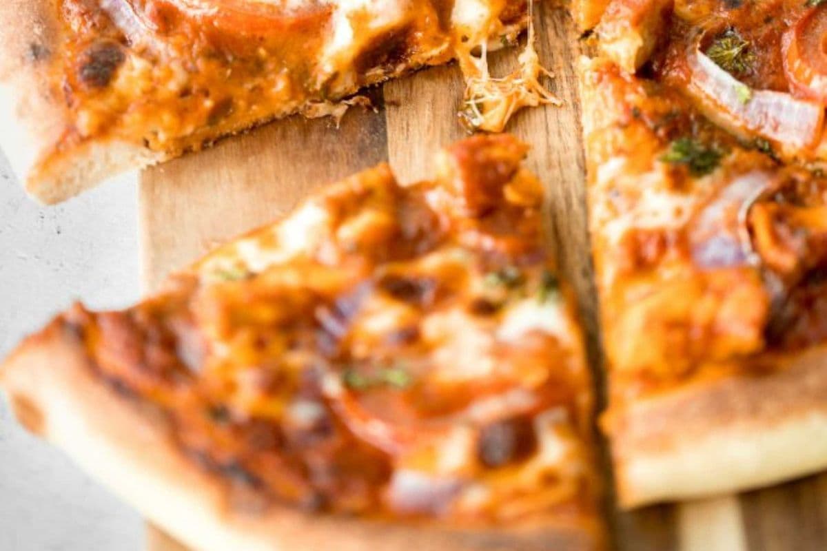Butter Chicken Pizza Small BOGO (small)