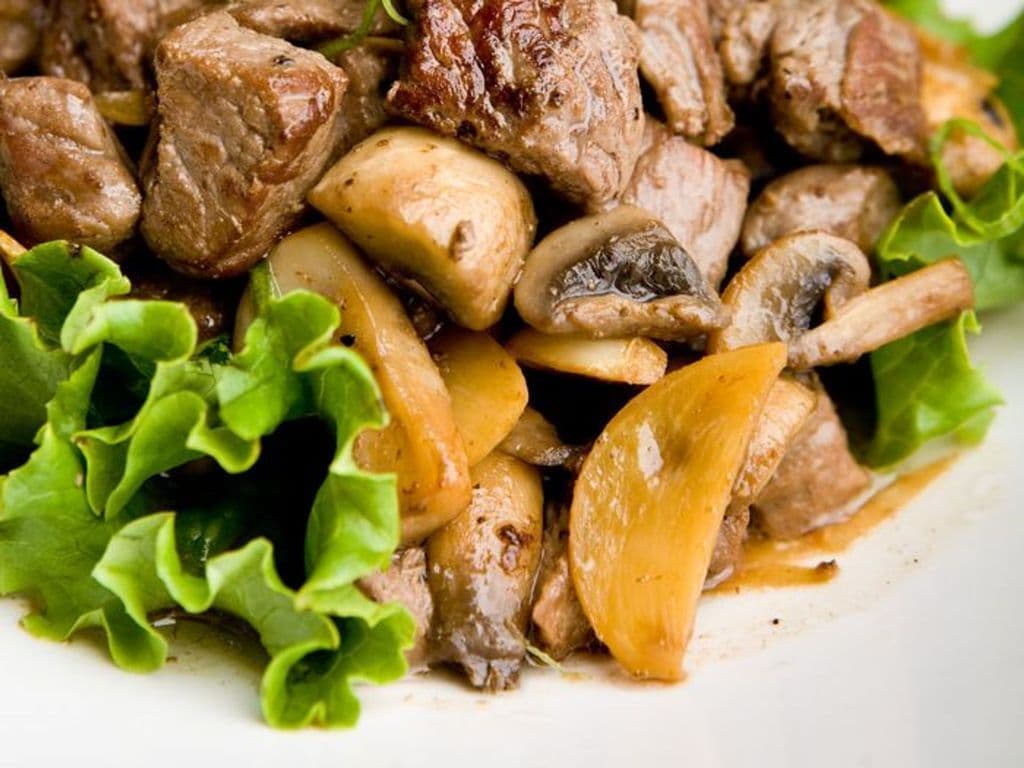 Teppanyaki Sirloin Steak with Garlic