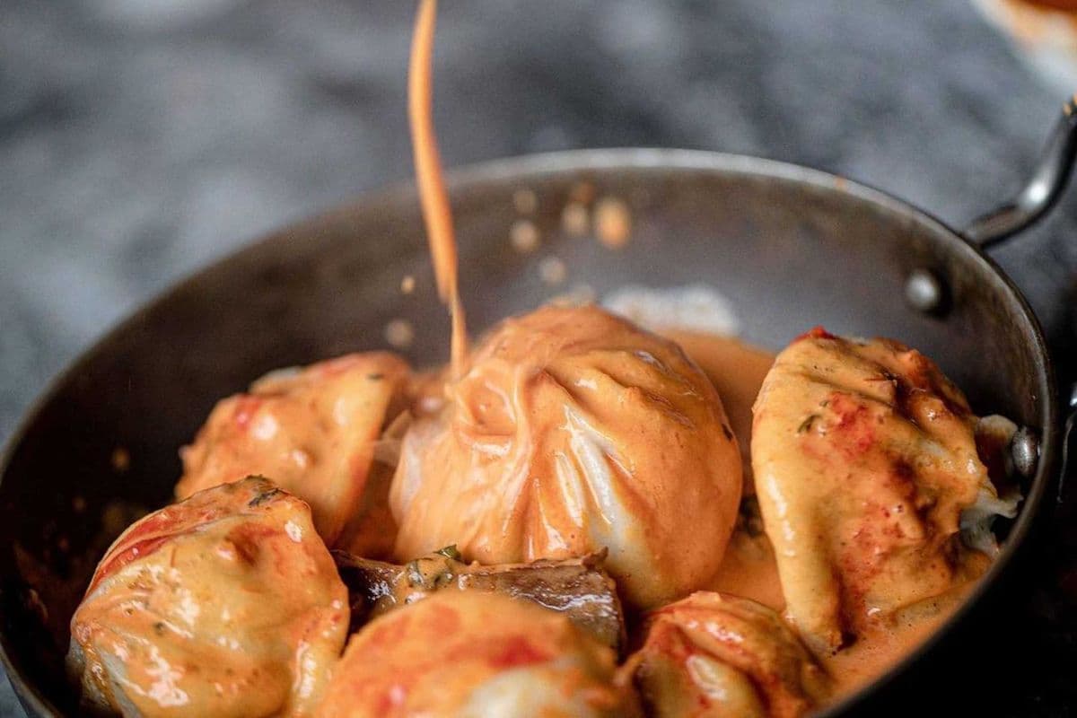 Butter Chicken MoMo (8 pcs) (8 pcs)