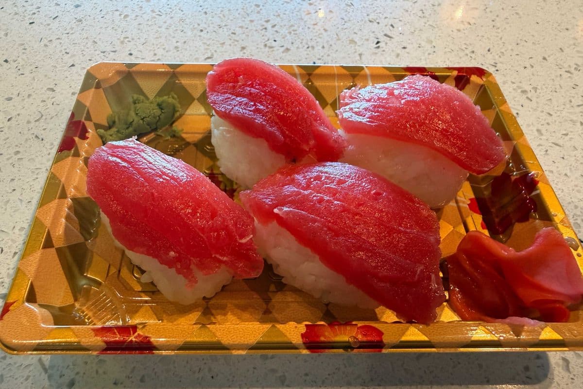 Tuna Nigiri (4 pieces)