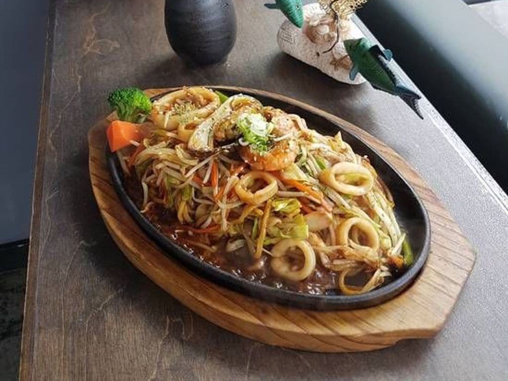 Seafood Yaki Udon