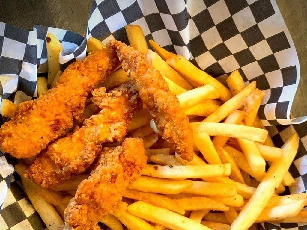 Chicken Bites With Fries 