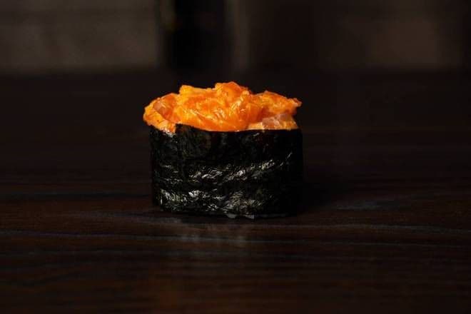 Spicy Salmon [Nigiri]
