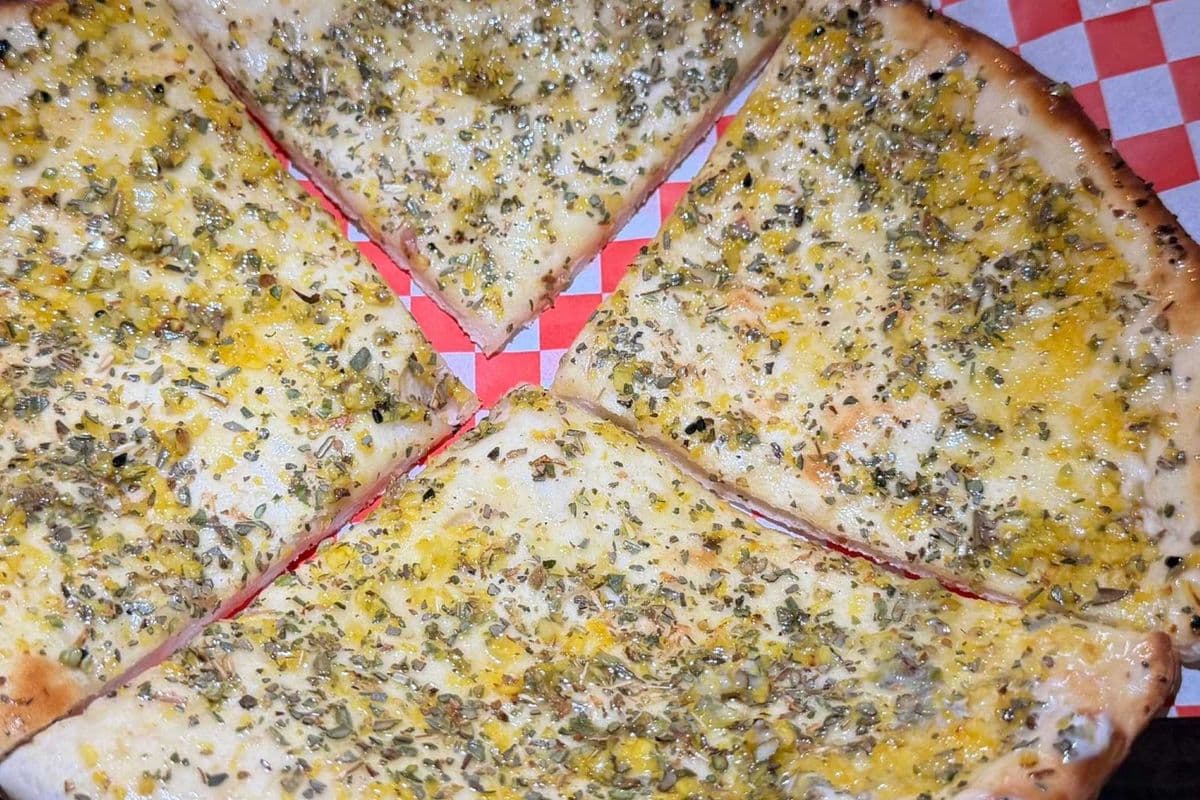 Garlic Oragano Naan