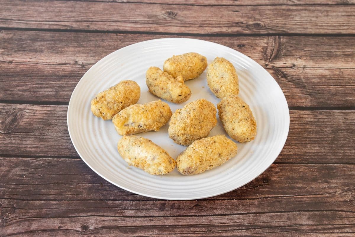 Potatoes: Croquette (9 pcs) (9 pieces)
