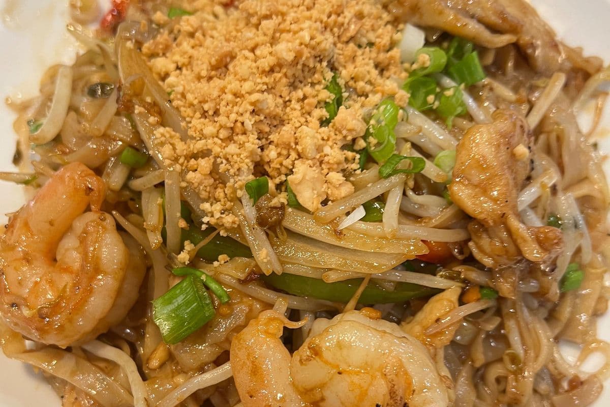 T1. Famous Pad Thai