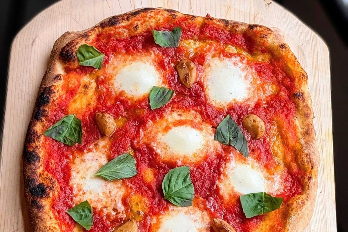 Ya Basic Pizza (Margherita)