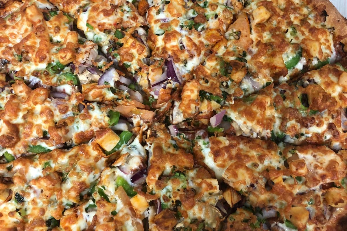 Small Chicken Special Pizza
